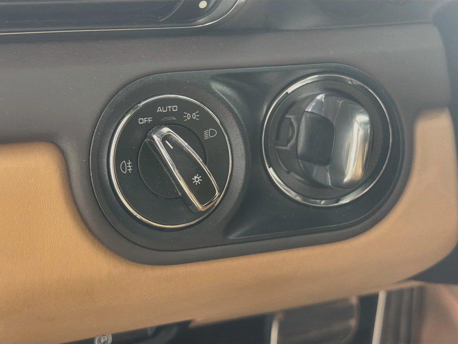 Certified Used 2015  porsche Turbo image 33