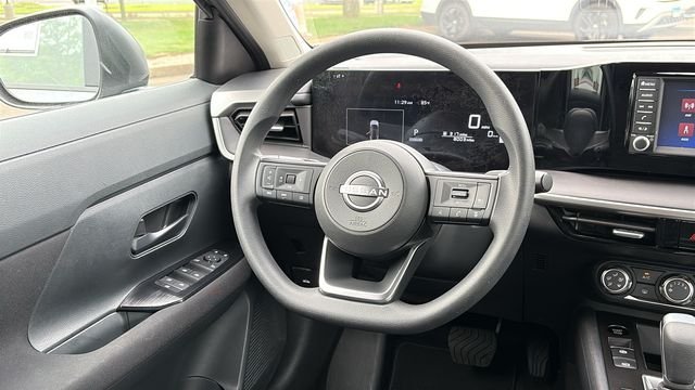 Used 2025 Gray Nissan S image 21