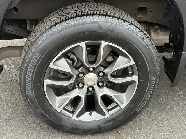 Used 2023 Dark Ash Metallic Chevrolet LT (2FL) image 32
