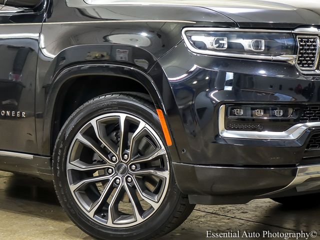Used 2022 Black Jeep Series III image 3