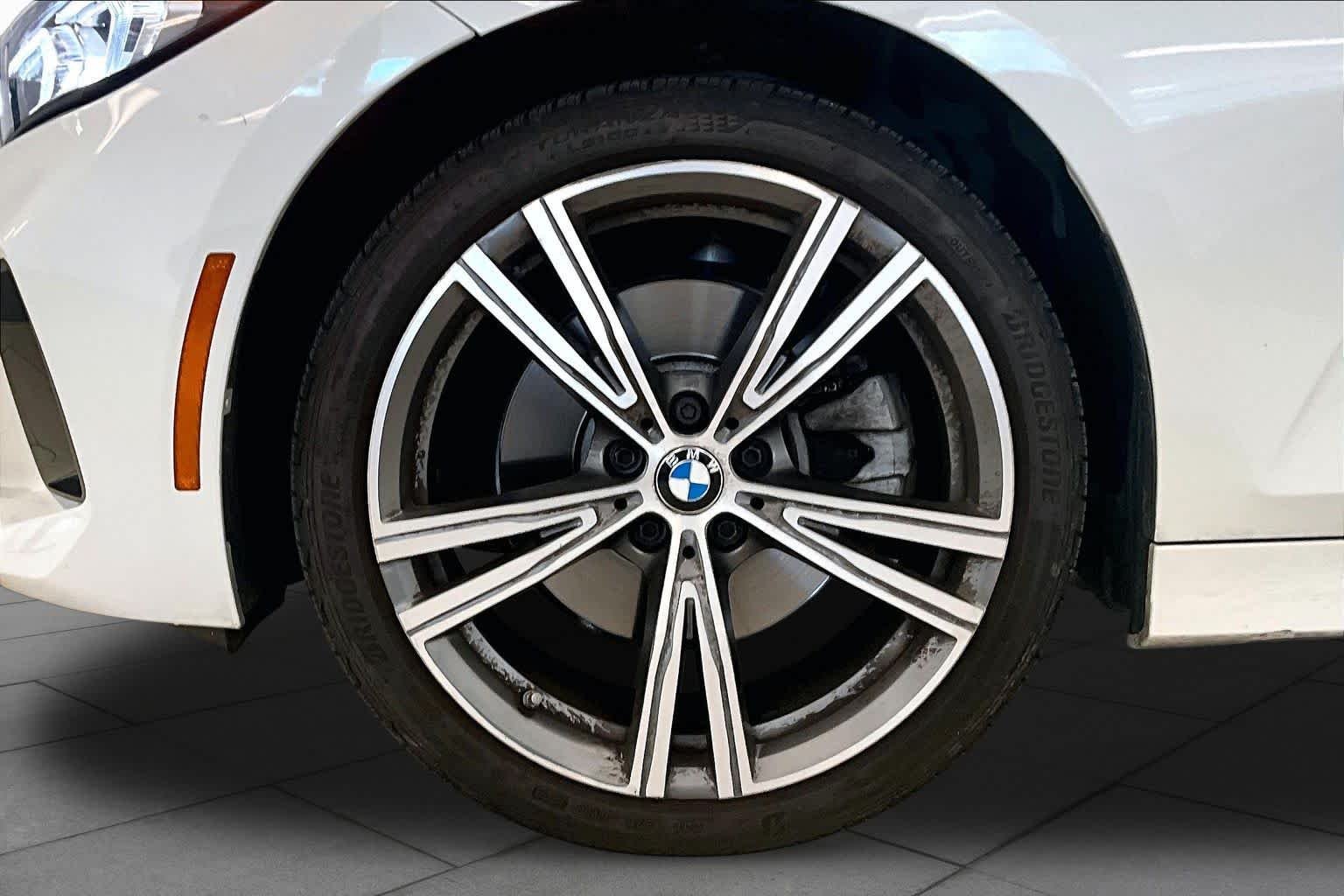Used 2023 Alpine White BMW 330i image 9