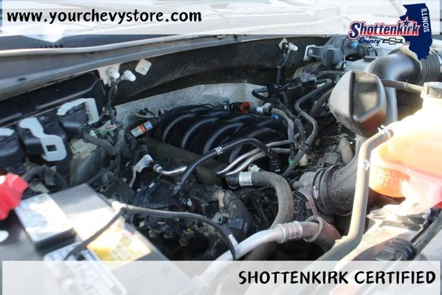 Used 2018 White Ford Lariat image 9