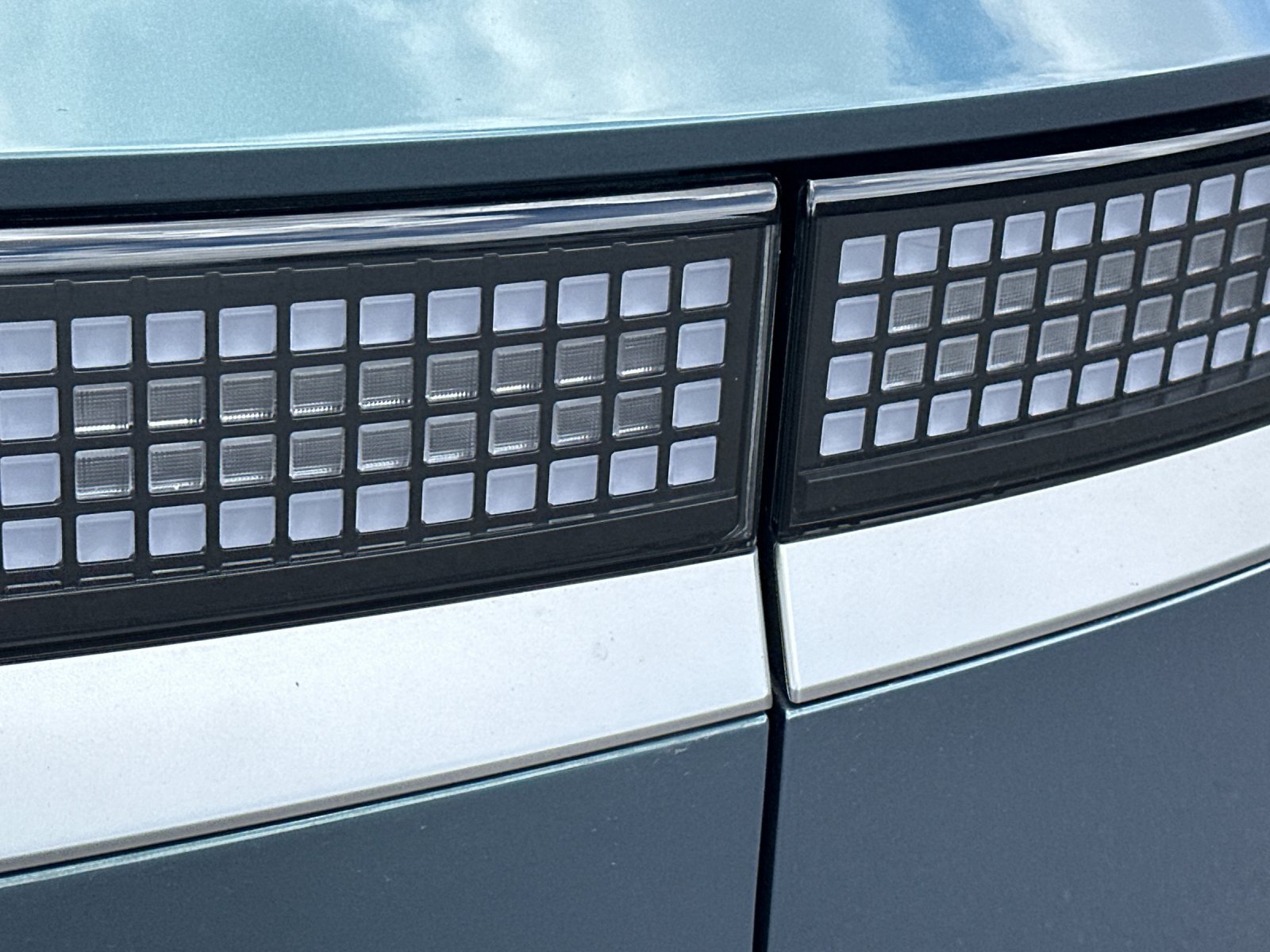 Used 2025 Teal Hyundai SE 4D Sport Utility image 34