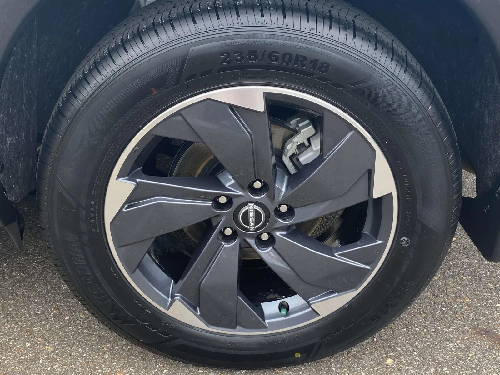 Certified Used 2024 Everest White Pearl Nissan SV image 9