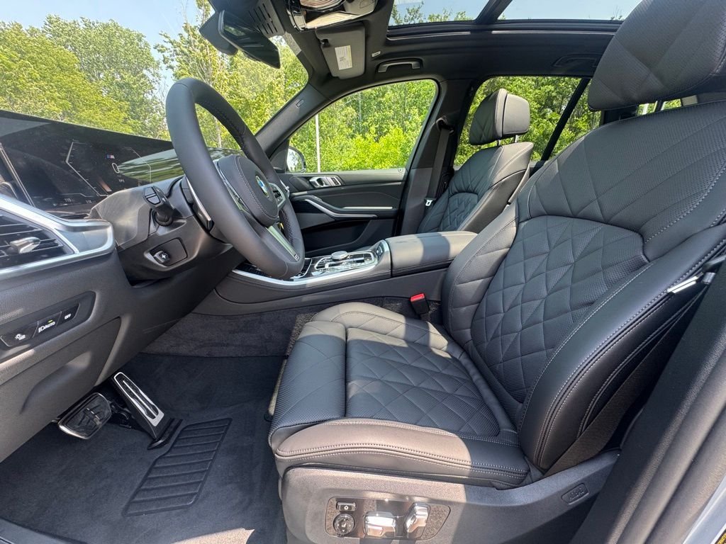 Used 2026 Brooklyn Grey Metallic BMW xDrive40i image 15