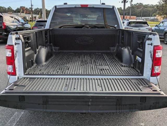 Certified Used 2021 Oxford White Ford XL image 13