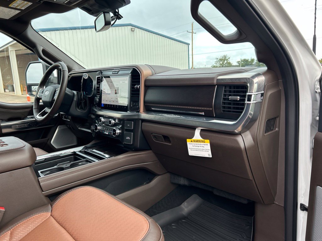 New 2026 Star White Metallic Tri-Coat Ford King Ranch image 49
