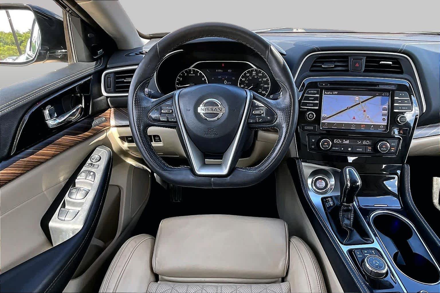 Used 2017 Bordeaux Black Nissan Platinum image 6