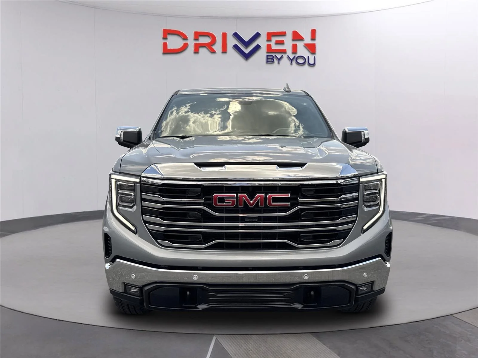 New 2026 Sterling Metallic GMC SLT image 9