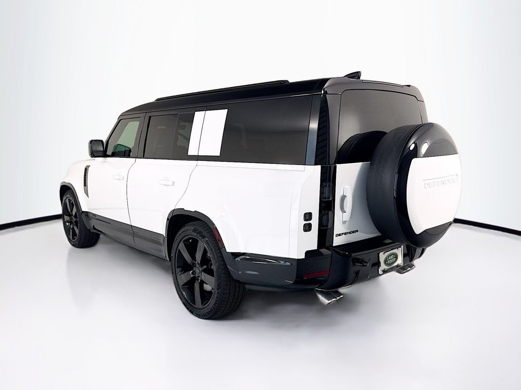 New 2026 Fuji White Land Rover V8 image 7