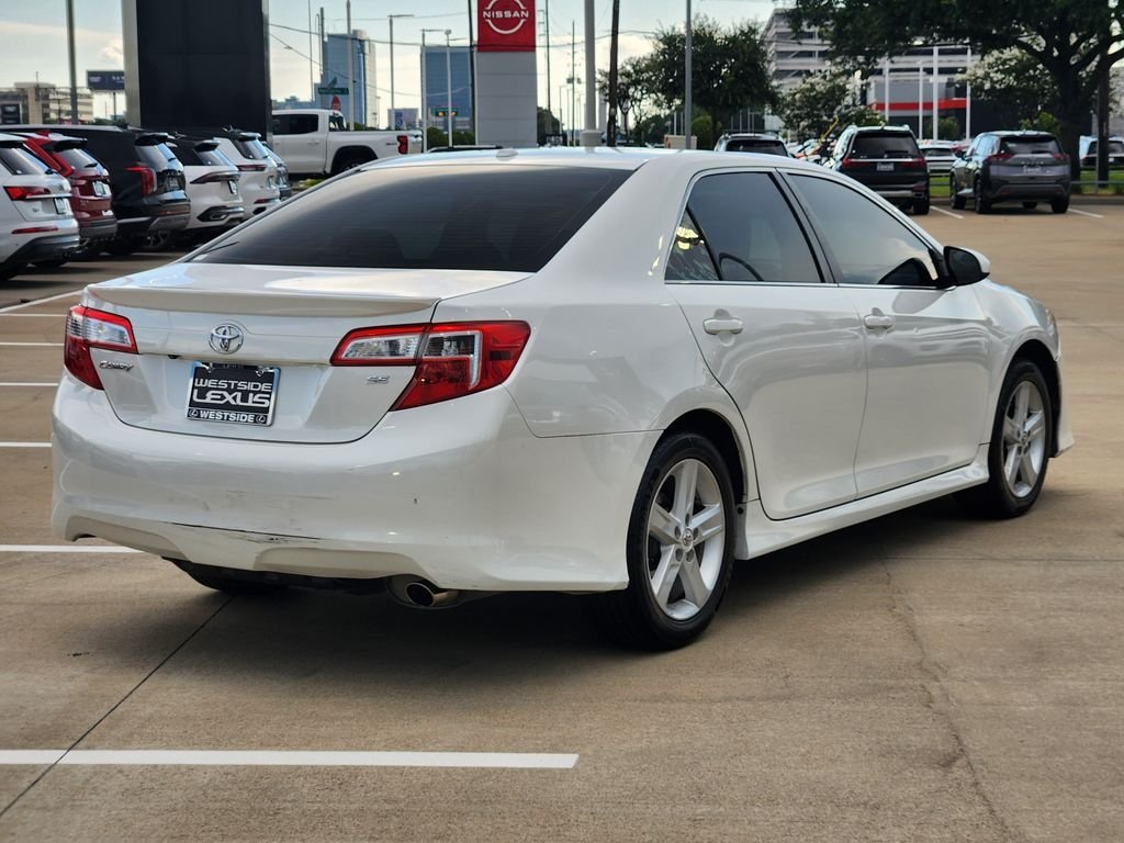 Used 2014 Blizzard Pearl Toyota SE image 7