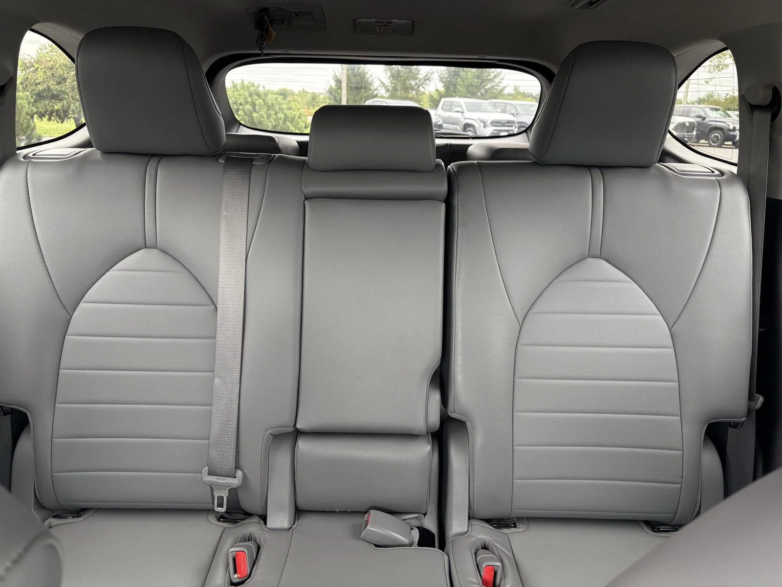 Used 2022 Magnetic Gray Metallic Toyota XLE image 10