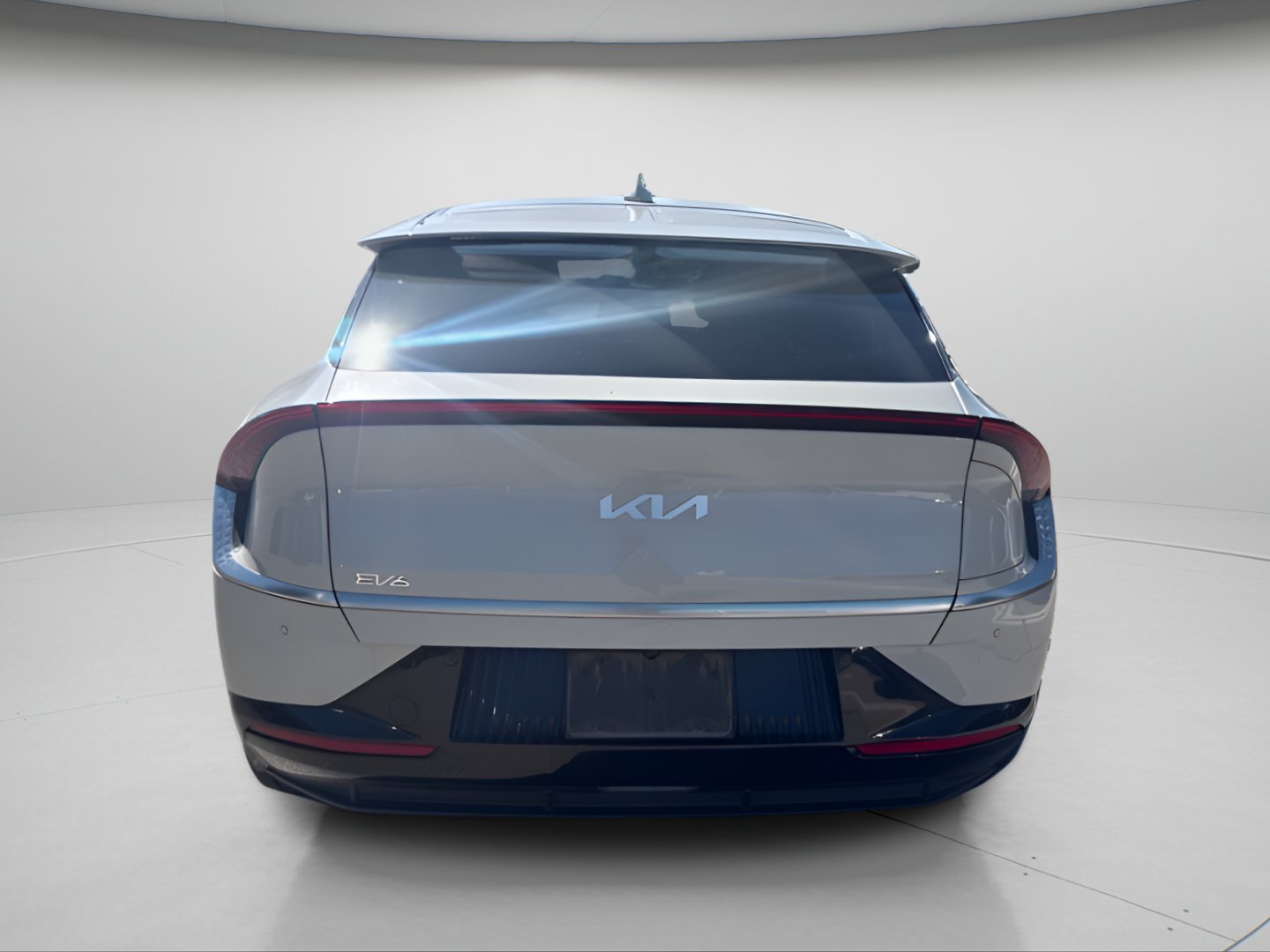 Certified Used 2023 Glacier Kia Wind image 9