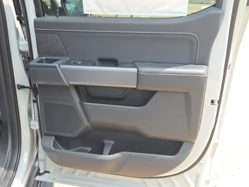 New 2026 Avalanche Ford XLT image 16