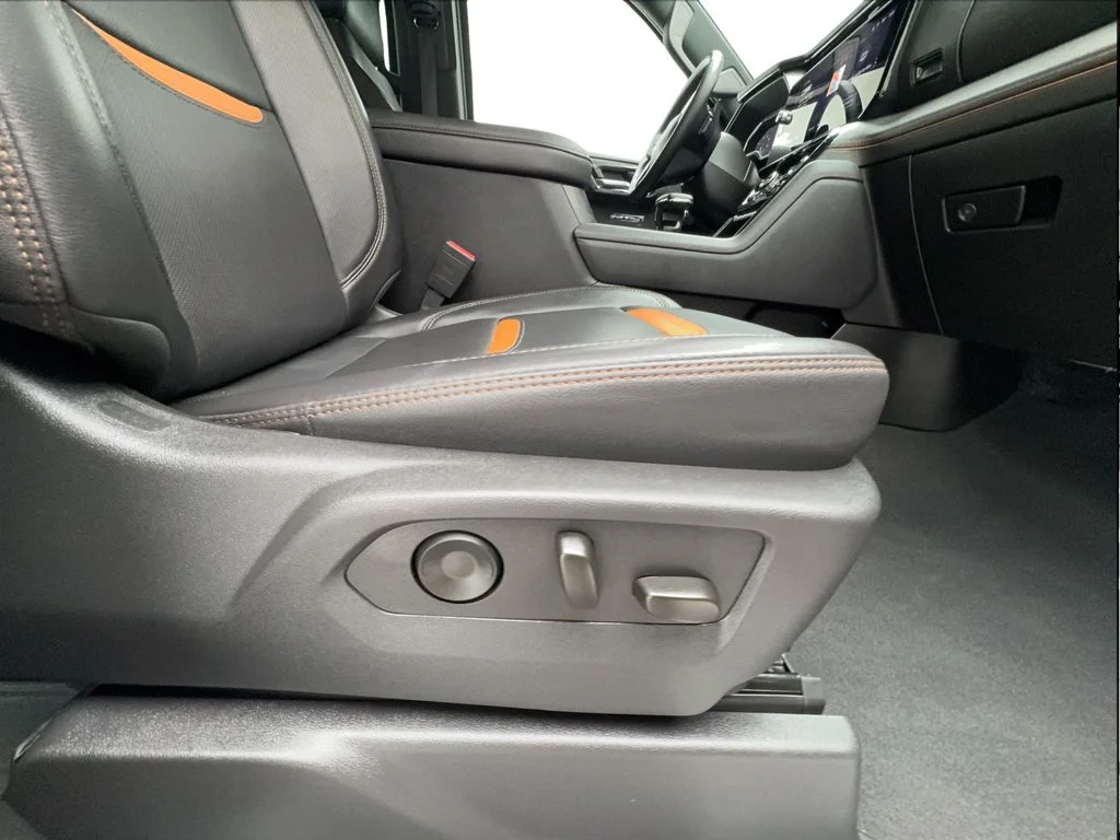 Used 2025 Black GMC AT4 image 35