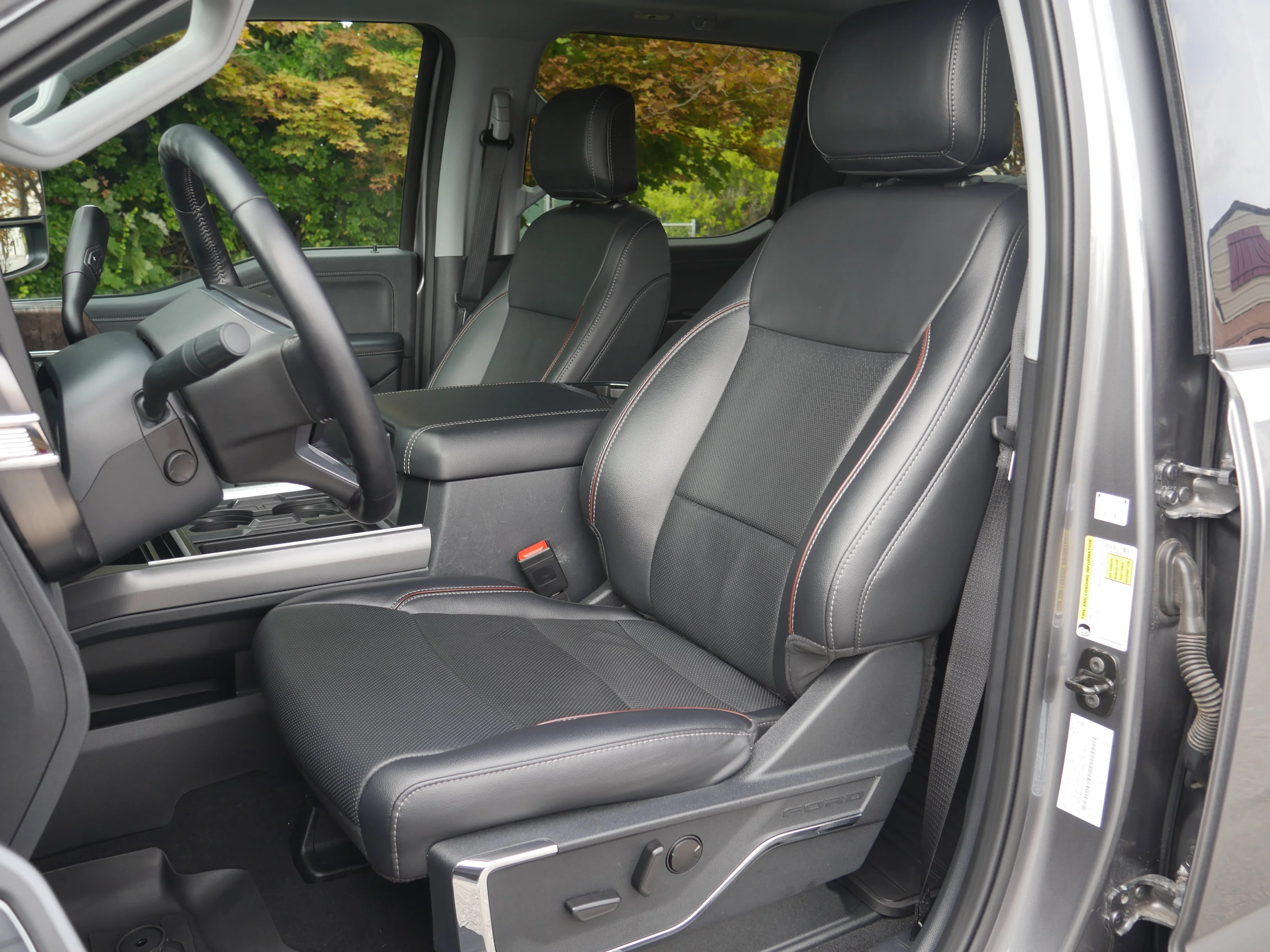 Certified Used 2024 Carbonized Gray Metallic Ford LARIAT image 40