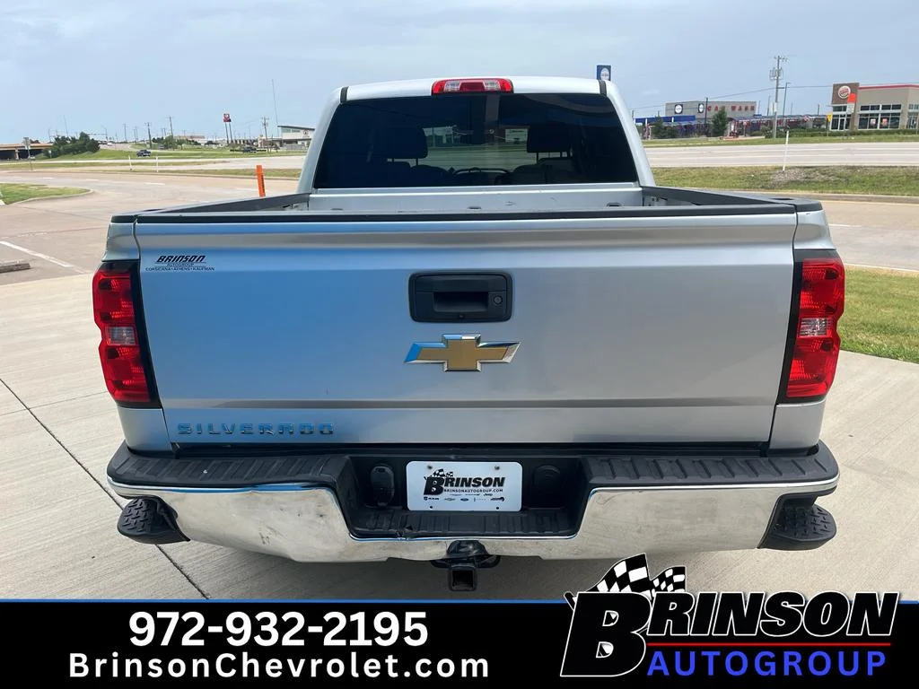 Used 2017 SILVER ICE METALLIC Chevrolet LT image 8
