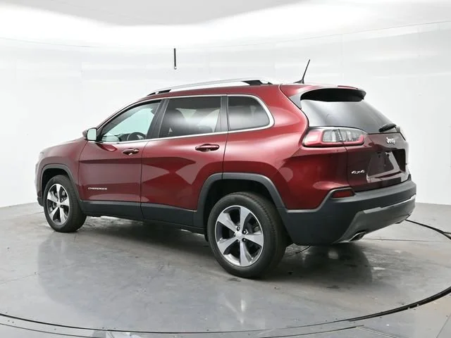 Used 2019 Velvet Red Pearlc Jeep Limited image 5