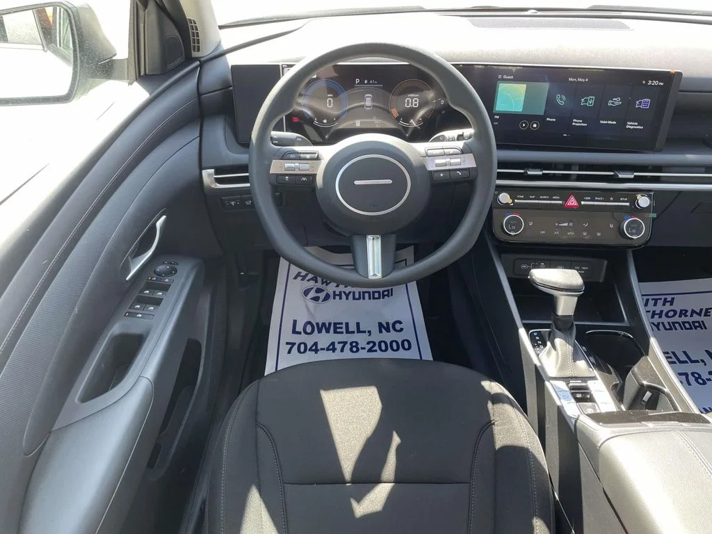 New 2026 White Hyundai SEL image 12