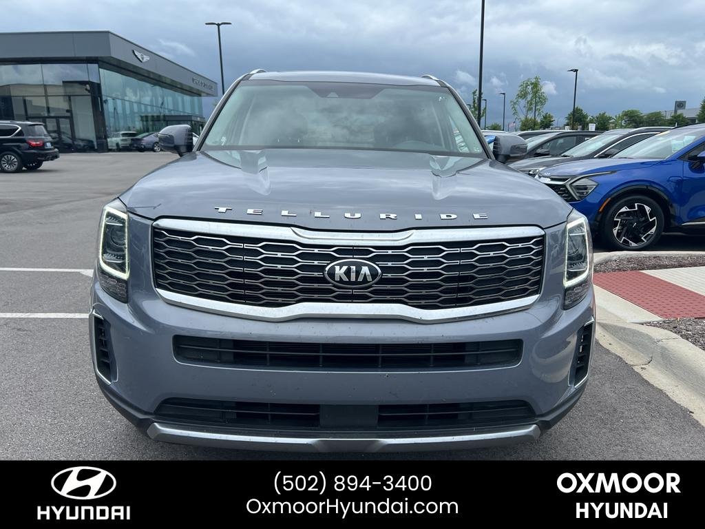 Used 2021 Everlasting Silver Kia EX image 2