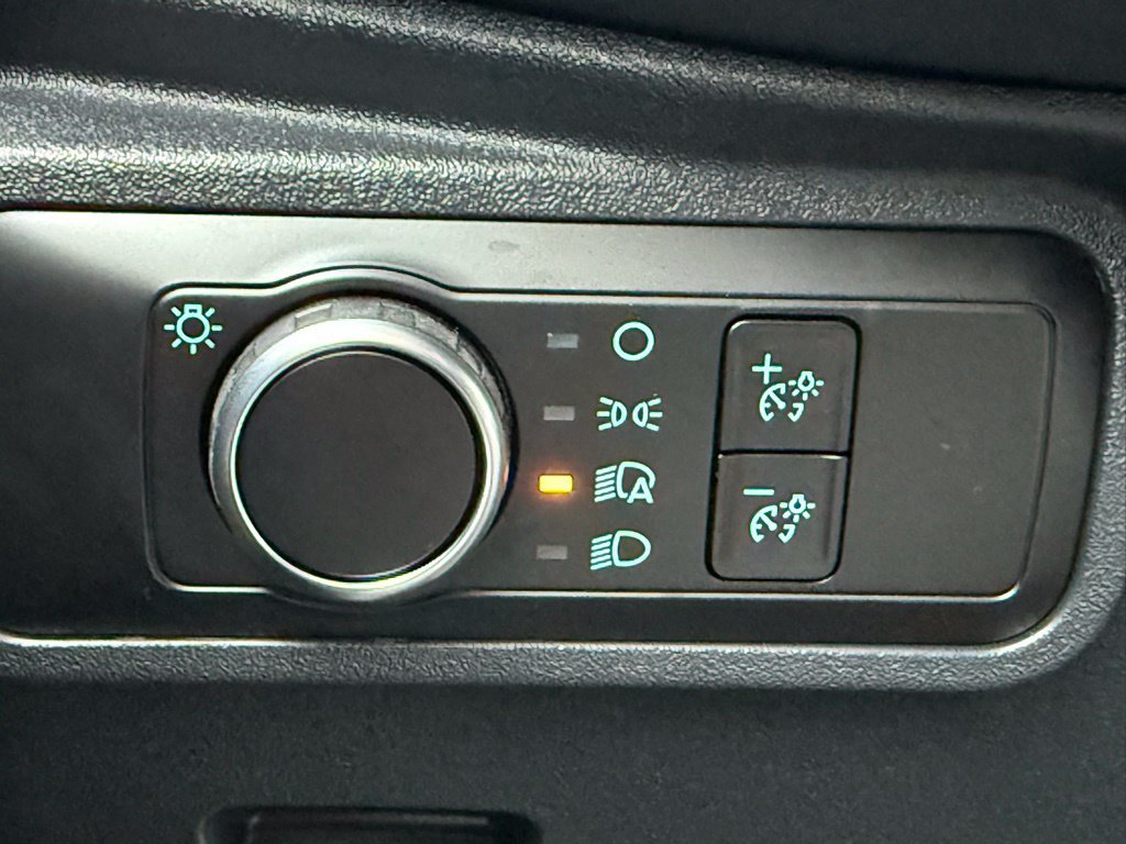 Used 2025 Blue Ford Base image 15