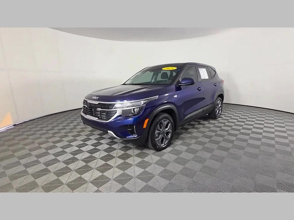 Used 2025 Dark Ocean Blue Kia LX image 50