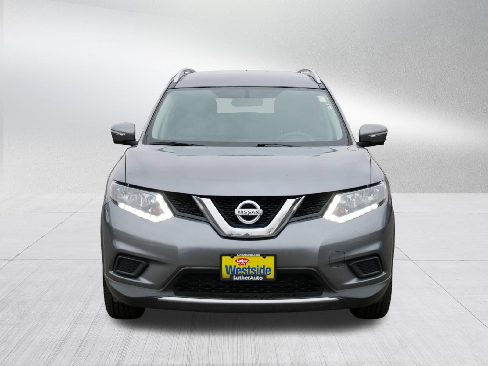 Used 2015 Nissan Rogue SV with VIN KNMAT2MV5FP579645 for sale in St. Louis Park, MN