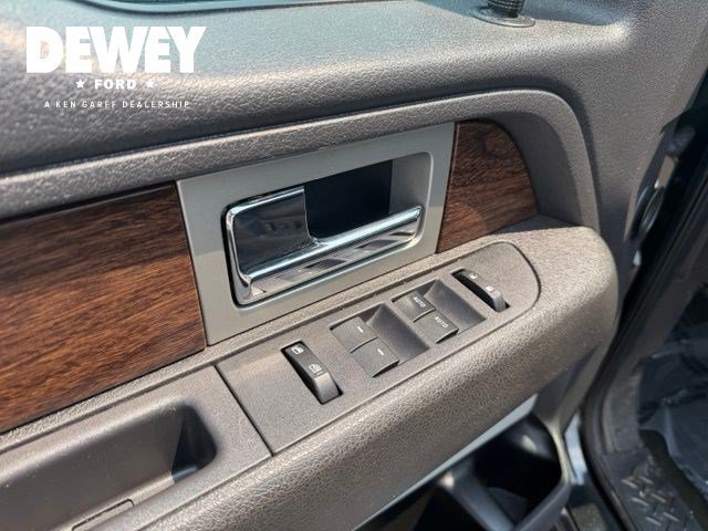Used 2013 Tuxedo Black Metallic Ford Lariat image 10