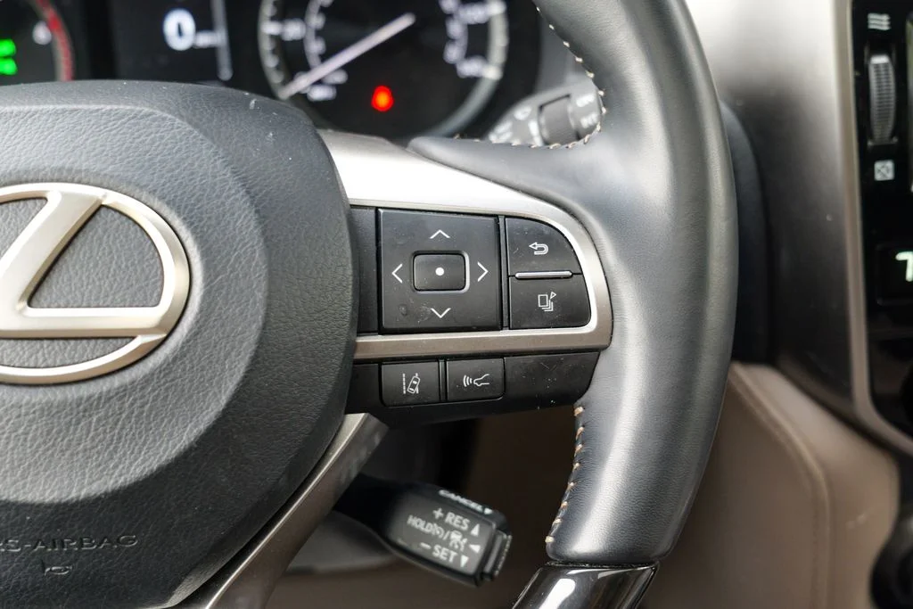 Used 2023 White Pearl Lexus 460 image 45