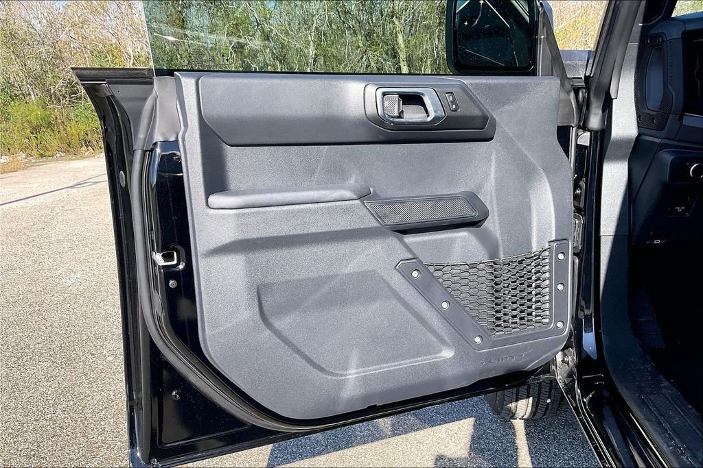 New 2025 Ford Bronco Base 4D Sport Utility