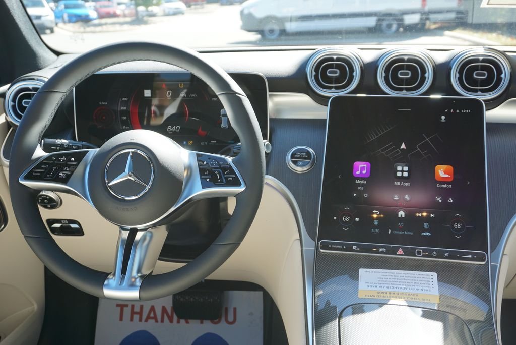 Used 2026 Polar White Mercedes-Benz GLC 300 image 50