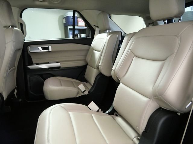 Used 2024 Green Ford XLT image 14
