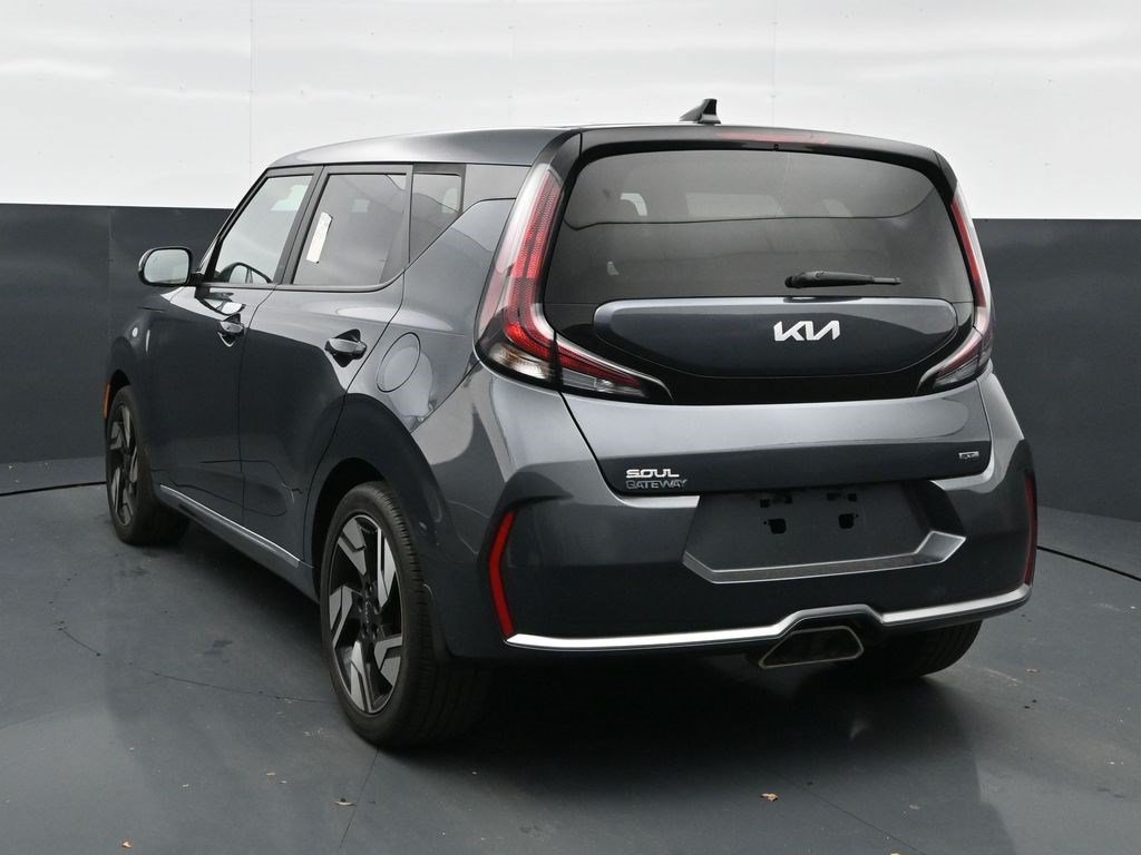 Used 2023 Gravity Gray Kia GT-Line image 5