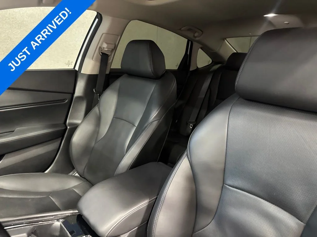 Certified Used 2024 Platinum White Pearl Honda Touring image 5
