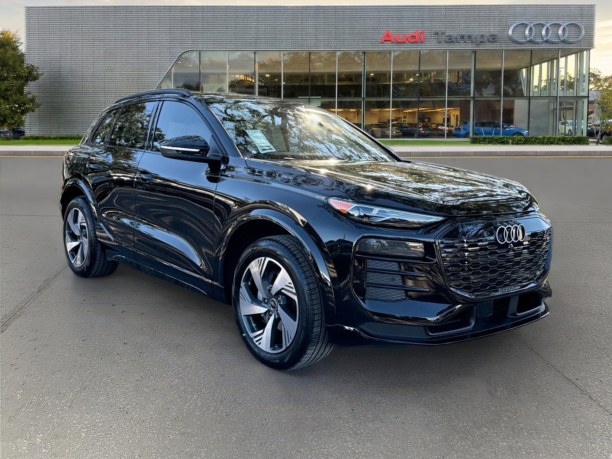 2025 Audi Q6 e-tron Premium quattro's photo