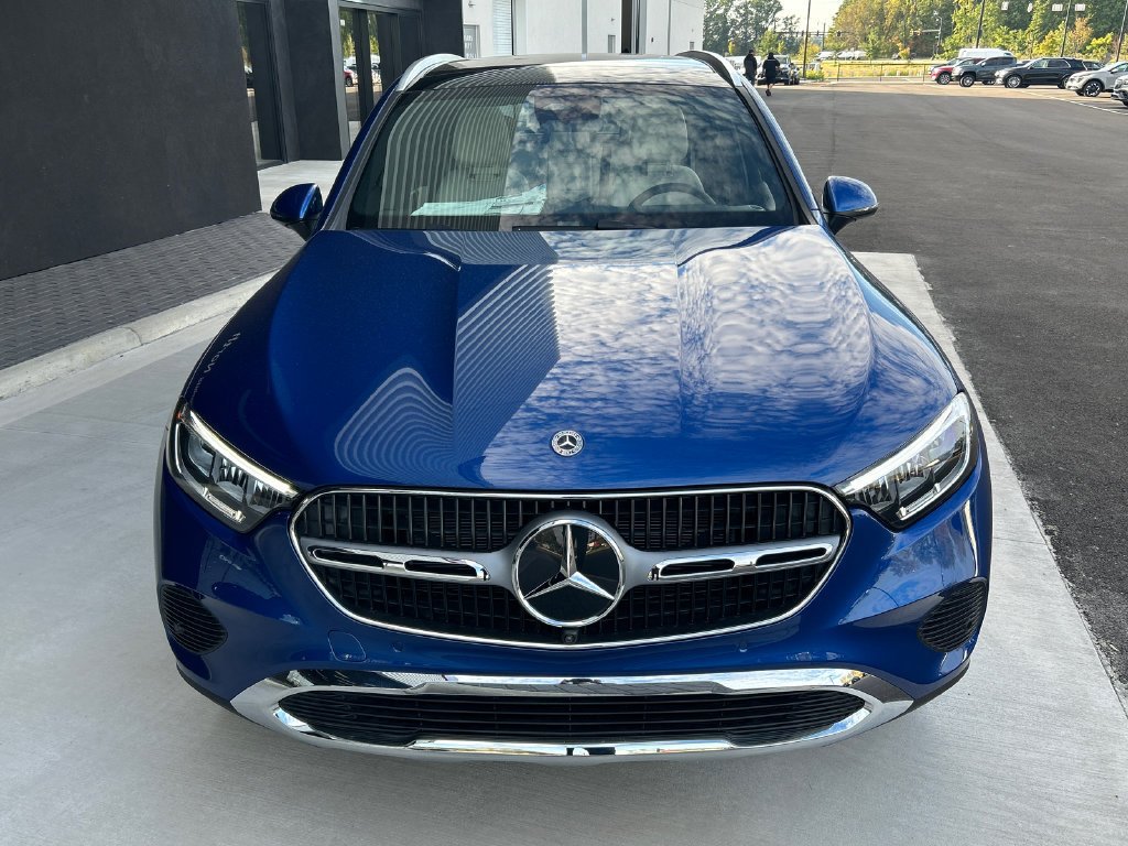 New 2026 Starling Blue Metallic Mercedes-Benz GLC 300 image 40