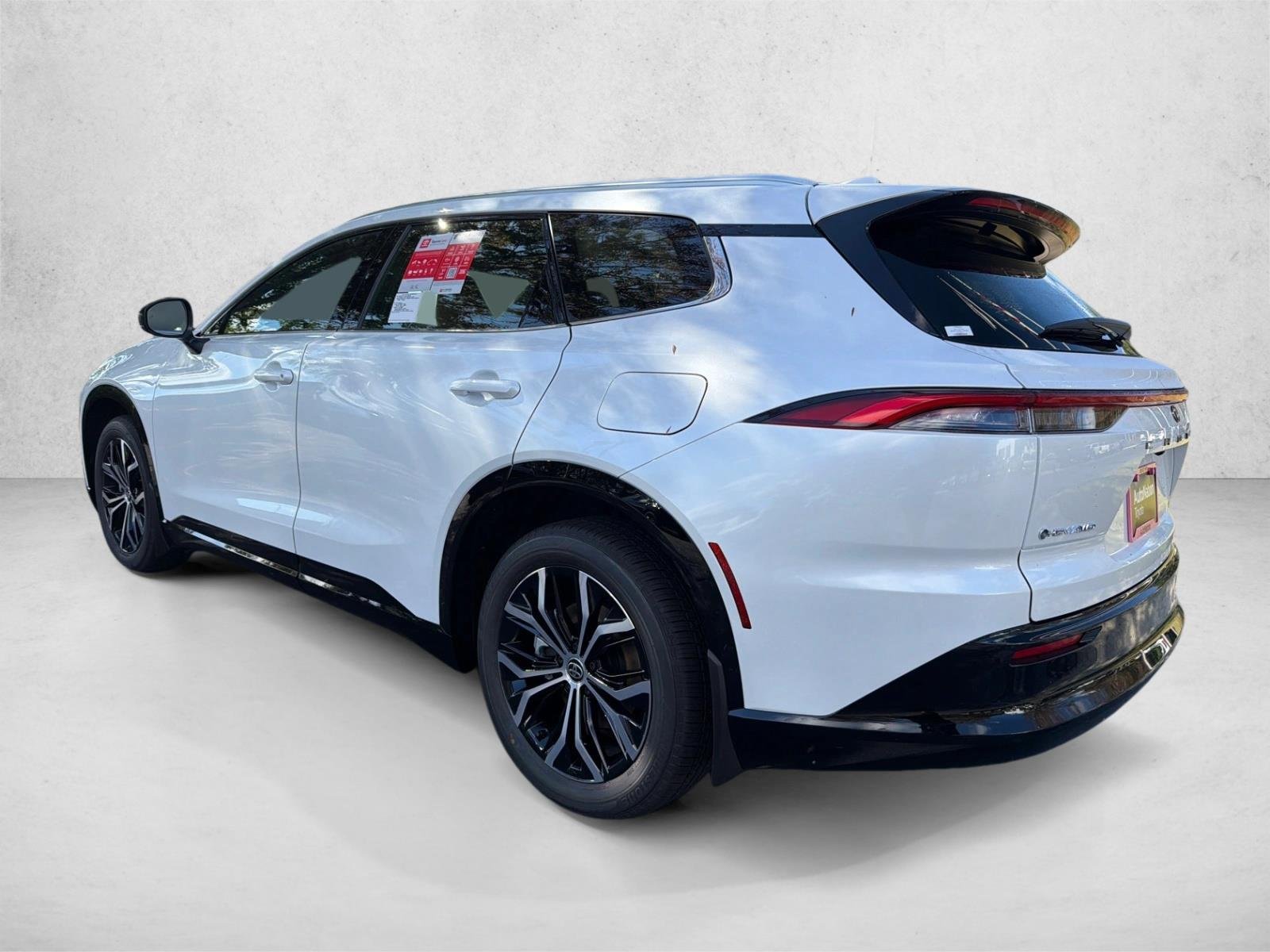New 2026 Oxygen White Toyota XLE image 5