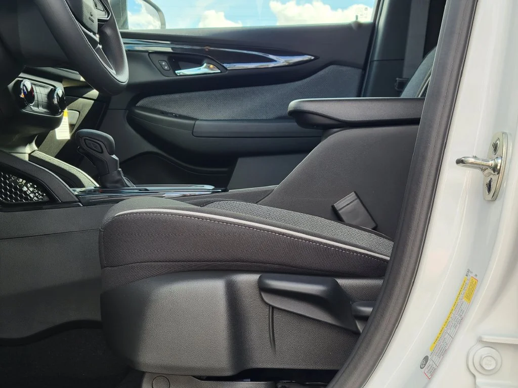 New 2026 Summit White Chevrolet LS image 22
