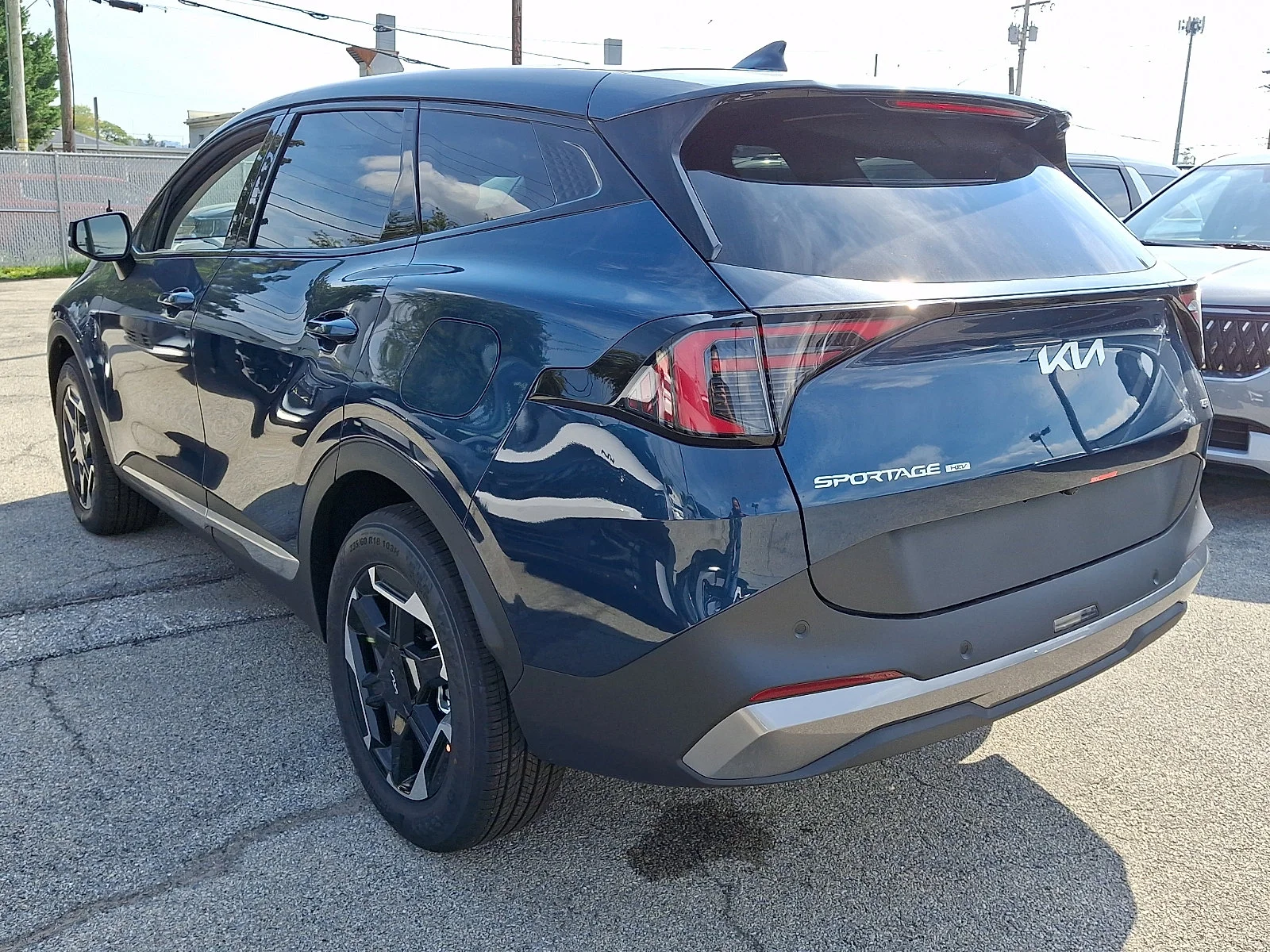 New 2027 Blue Kia S image 5