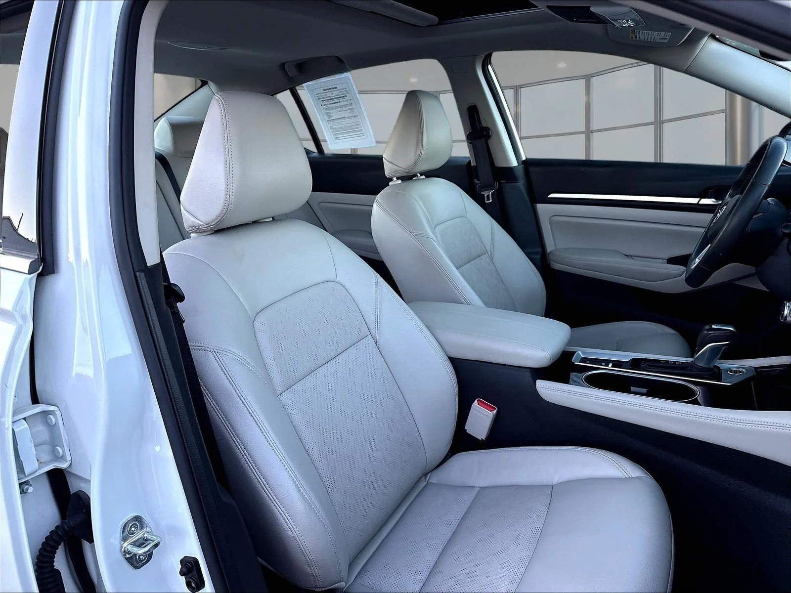 Certified Used 2024 Pearl White Nissan 2.5 SL image 32
