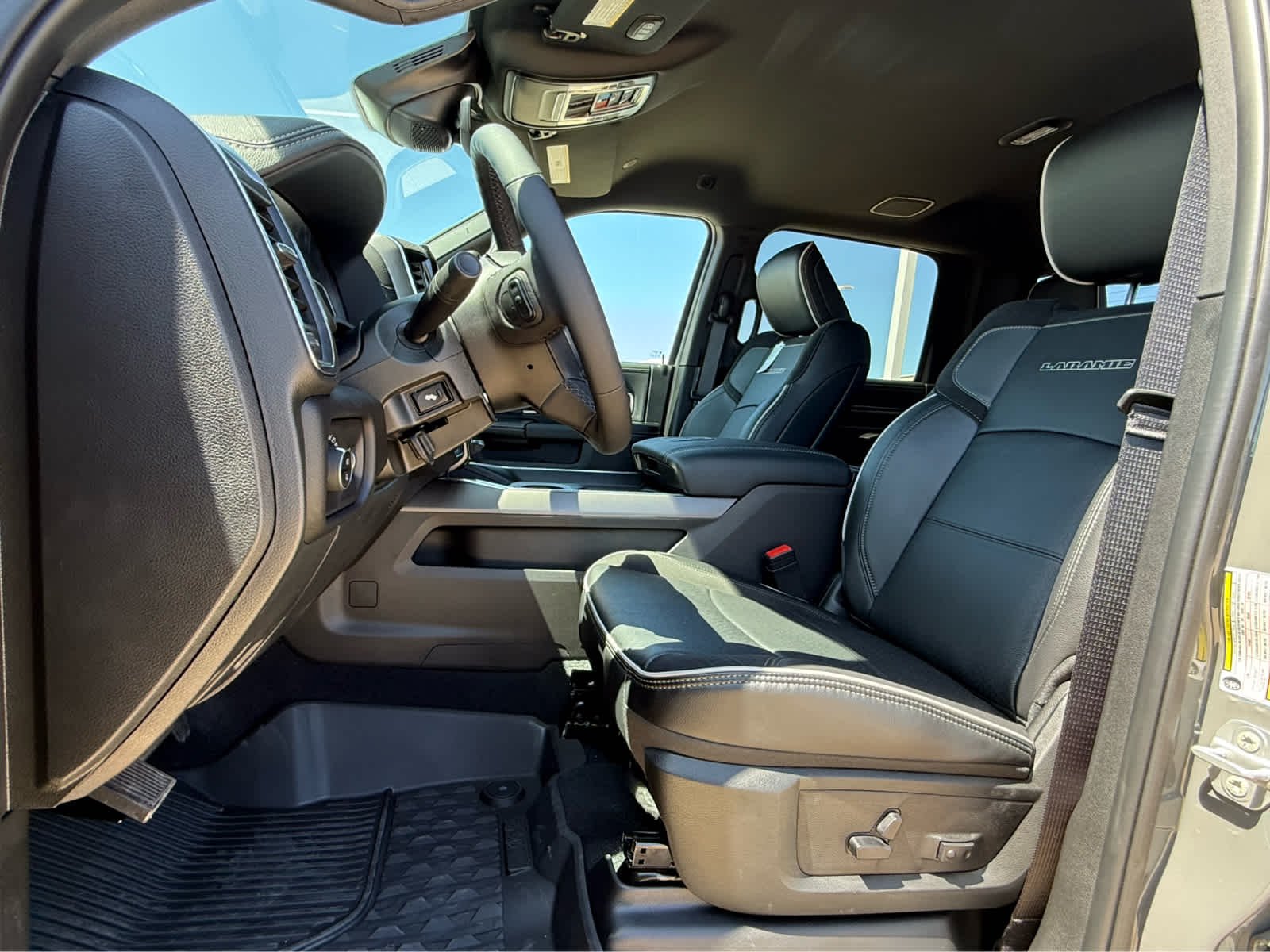 New 2026 Ceramic Gray Clear-Coat Exterior Paint RAM Laramie image 21