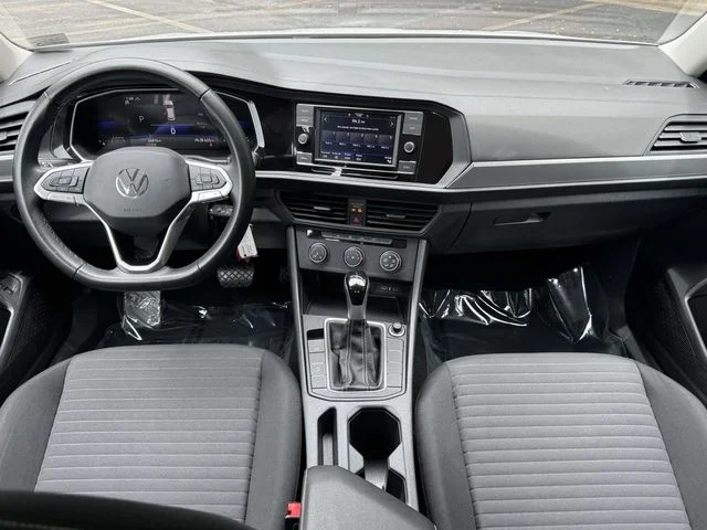 Used 2024 White Volkswagen 1.5T S image 17