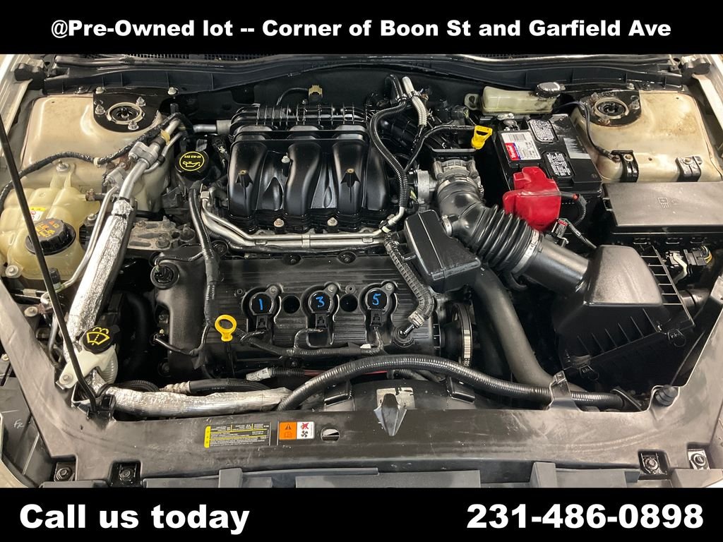 Used 2010  Ford SEL image 10