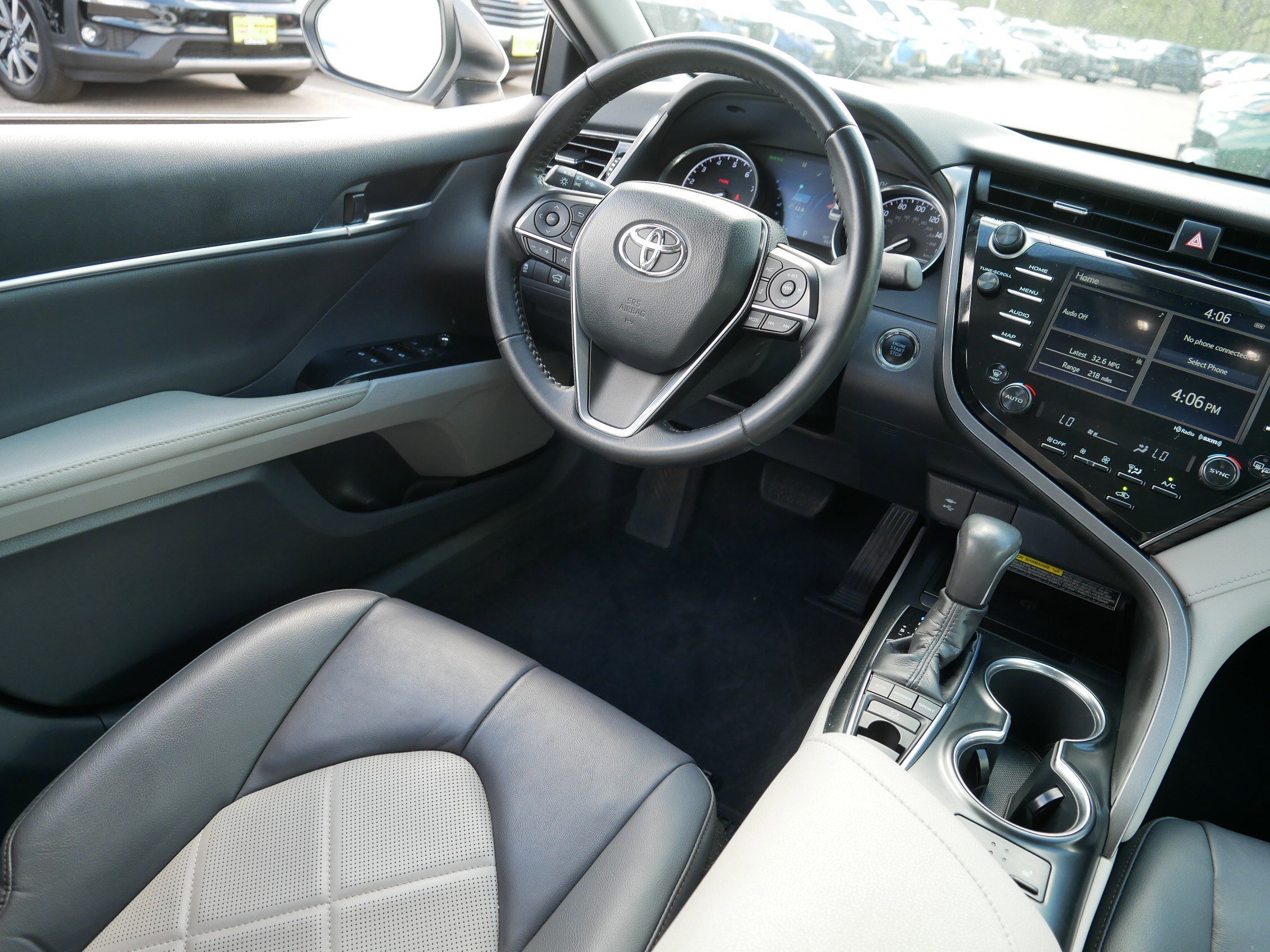 Used 2019 Wind Chill Pearl Toyota XLE image 9