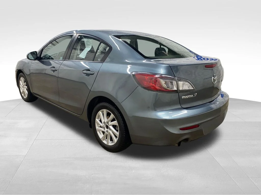 Used 2012 Gray Mazda i Touring image 4