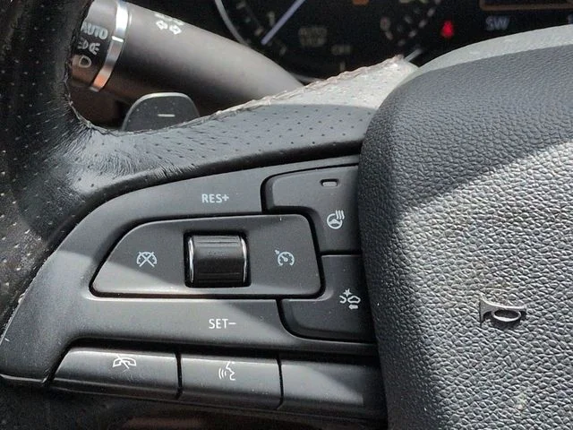 Used 2019 Stellar Black Metallic Cadillac Sport image 25