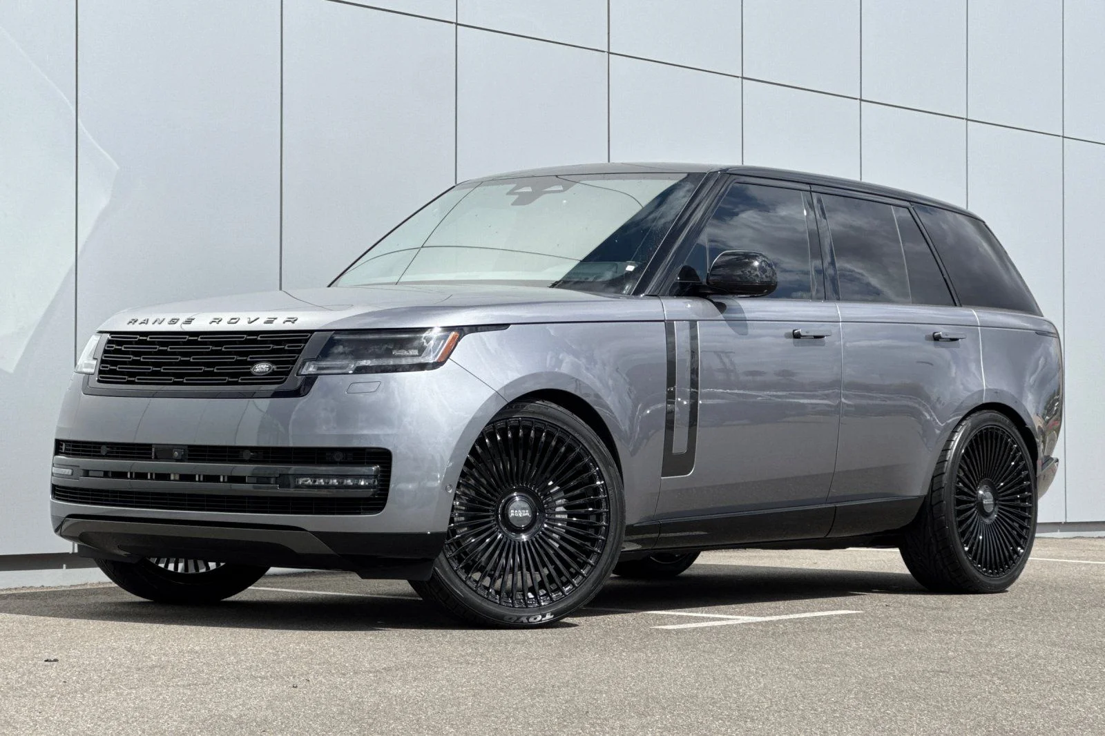 2024 Land Rover Range Rover 4.4 SE SWB's photo