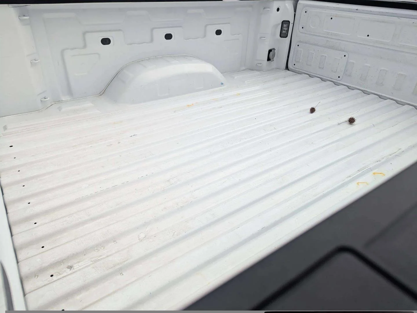 Used 2024 Summit White Chevrolet LTZ image 24