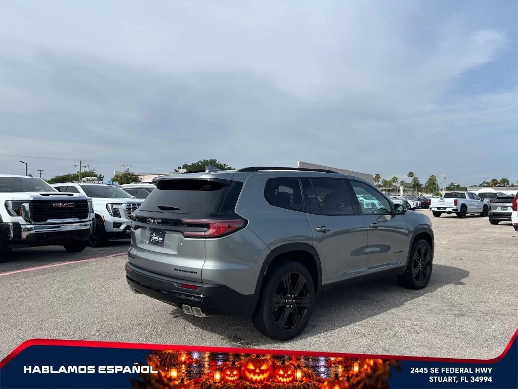 New 2026 Sterling Metallic GMC Elevation image 7