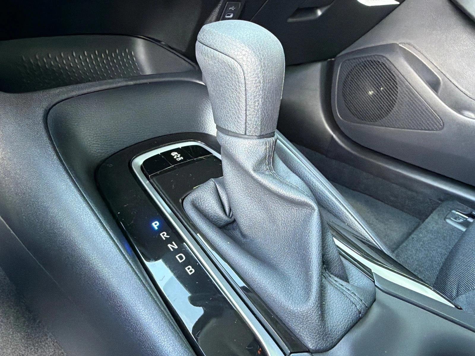 New 2027 Ice Cap Toyota LE image 30